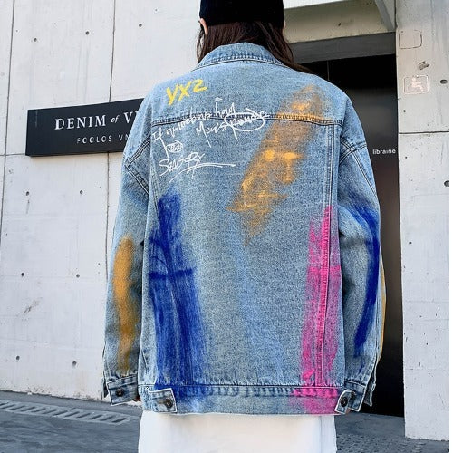 Campera Denim Graffiti con Flow – Estilo Street